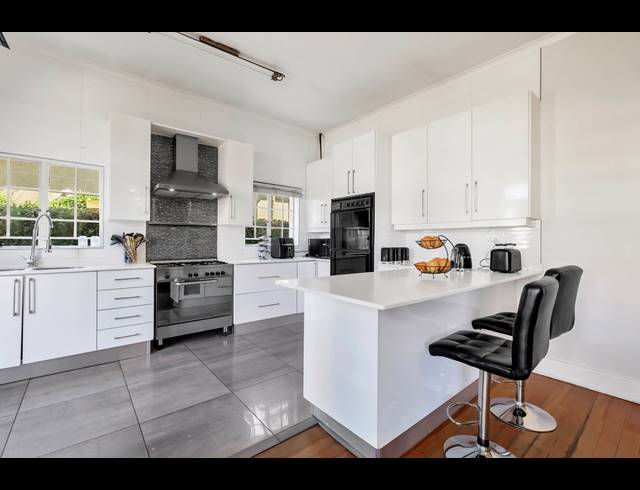 3 BEDROOM HOUSE FOR SALE IN GREENSIDE